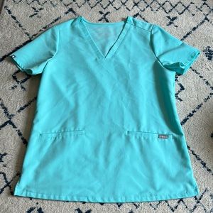 Womens Figs scrub top size small in good condition